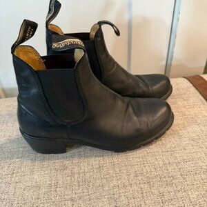 Blundstone 1671 – Women’s Series Heel Black size 8.5